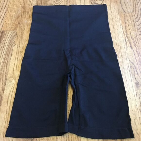 Yummie high waist shaping short black - Picture 1 of 2